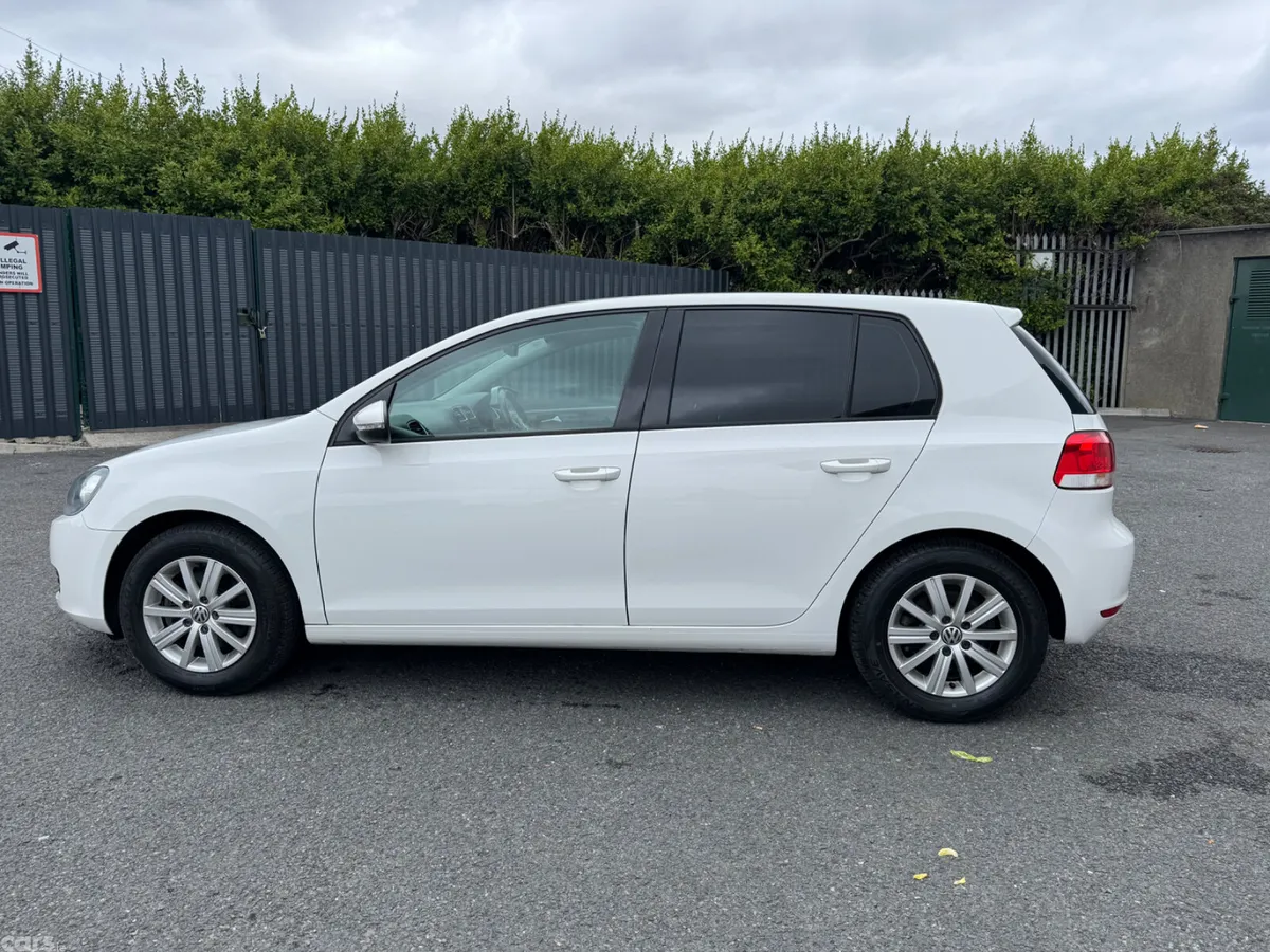 Volkswagen Golf Hatchback, Petrol, 2012, White