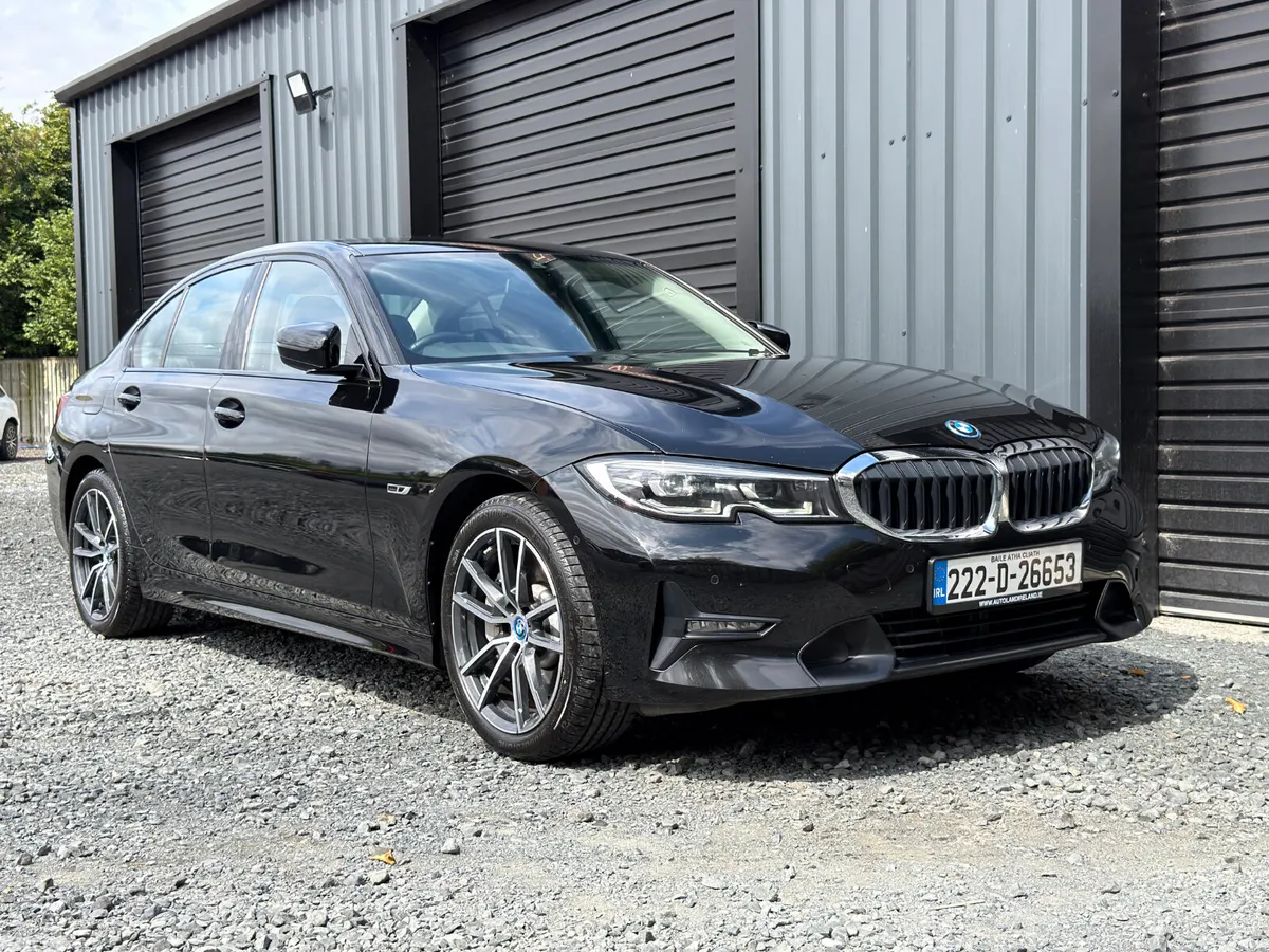 BMW 3-Series Saloon, Petrol Hybrid, 2022, Black