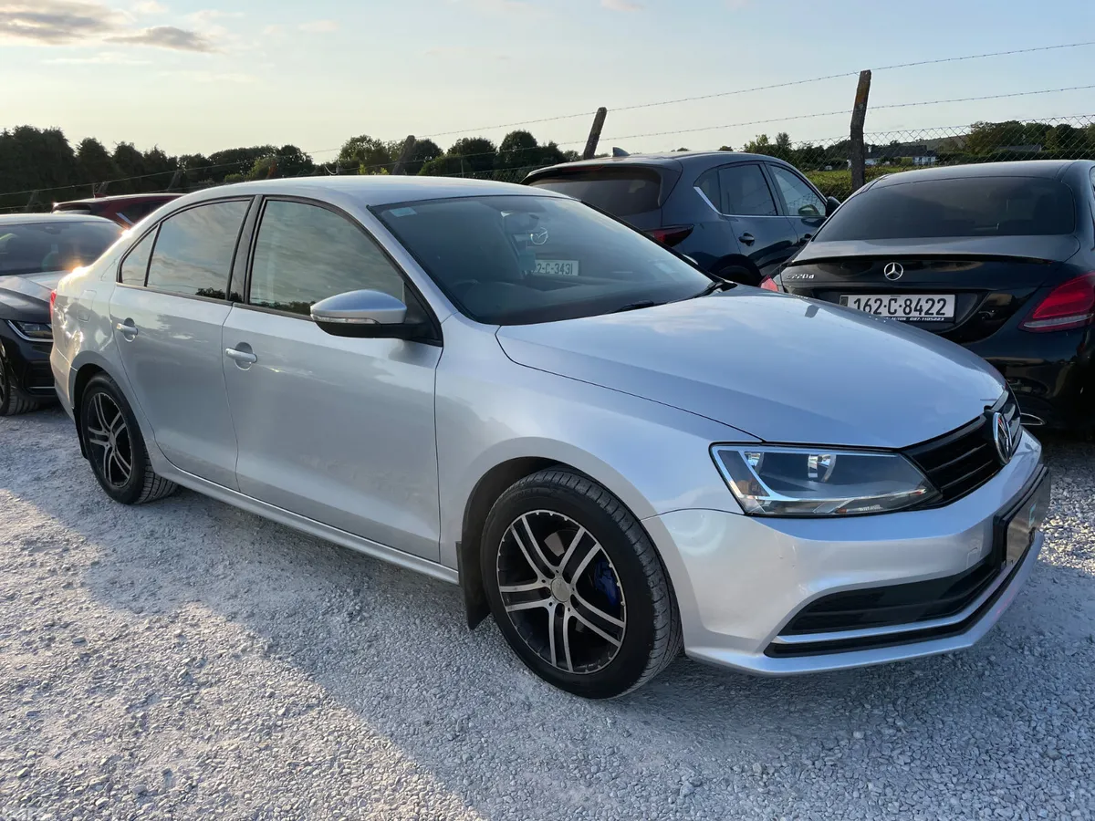 Volkswagen Jetta Saloon, Diesel, 2015, Silver