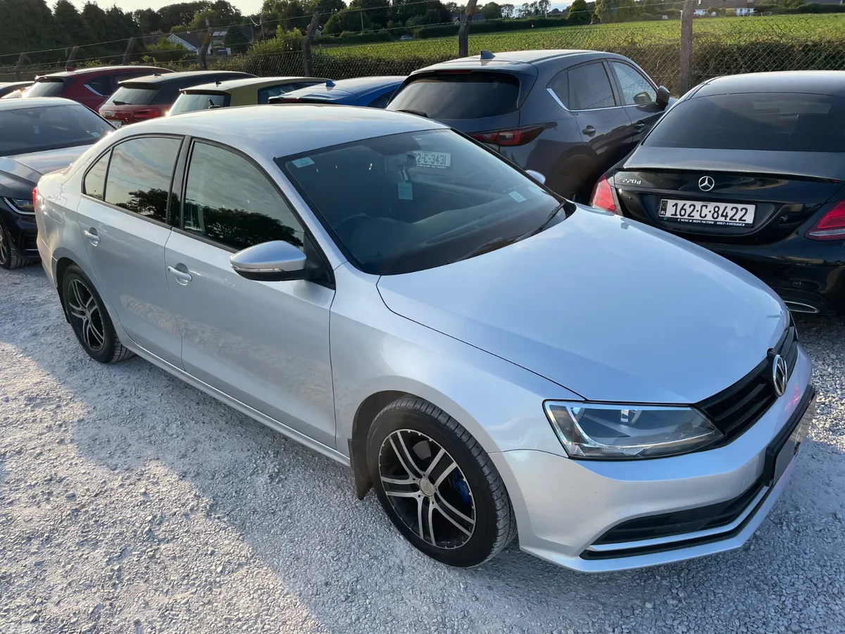 Volkswagen Jetta Saloon, Diesel, 2015, Silver