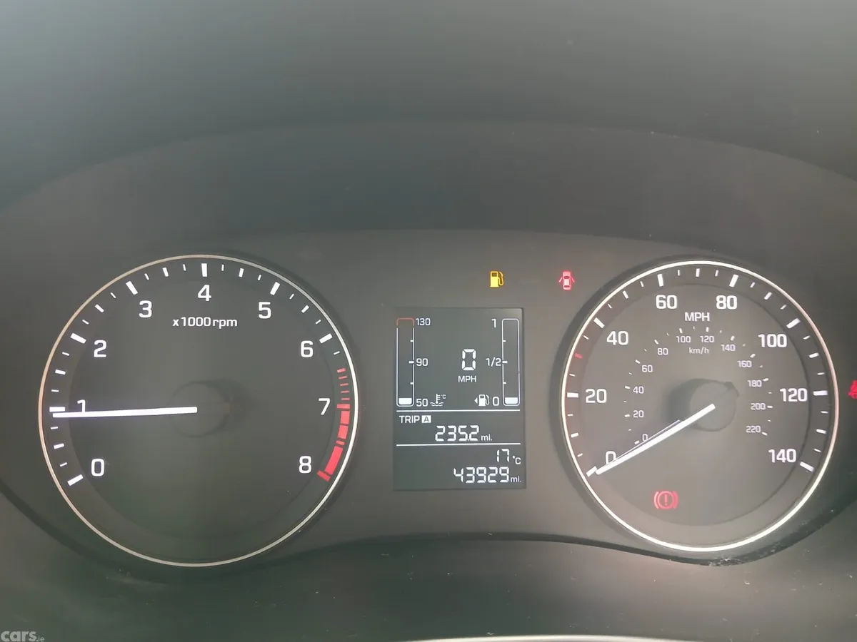 Hyundai i20 Hatchback, Petrol, 2018, Grey