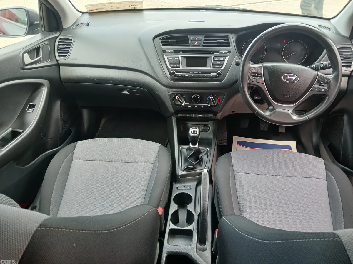 Hyundai i20 Hatchback, Petrol, 2018, Grey