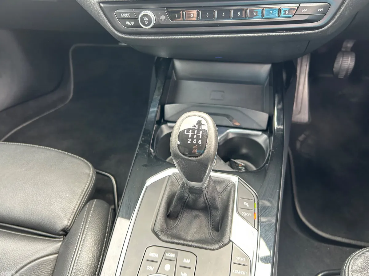 BMW 1-Series Hatchback, Diesel, 2020, Blue