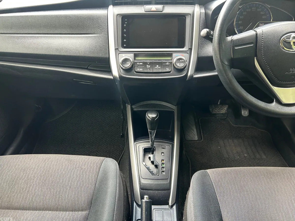 Toyota Corolla Estate, Petrol Hybrid, 2016, White