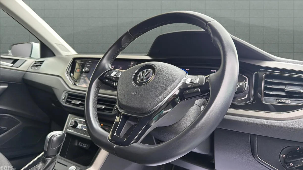 Volkswagen Polo Hatchback, Petrol, 2020, White