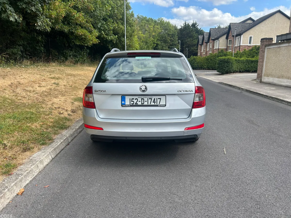 Skoda Octavia Estate, Petrol, 2015, Silver