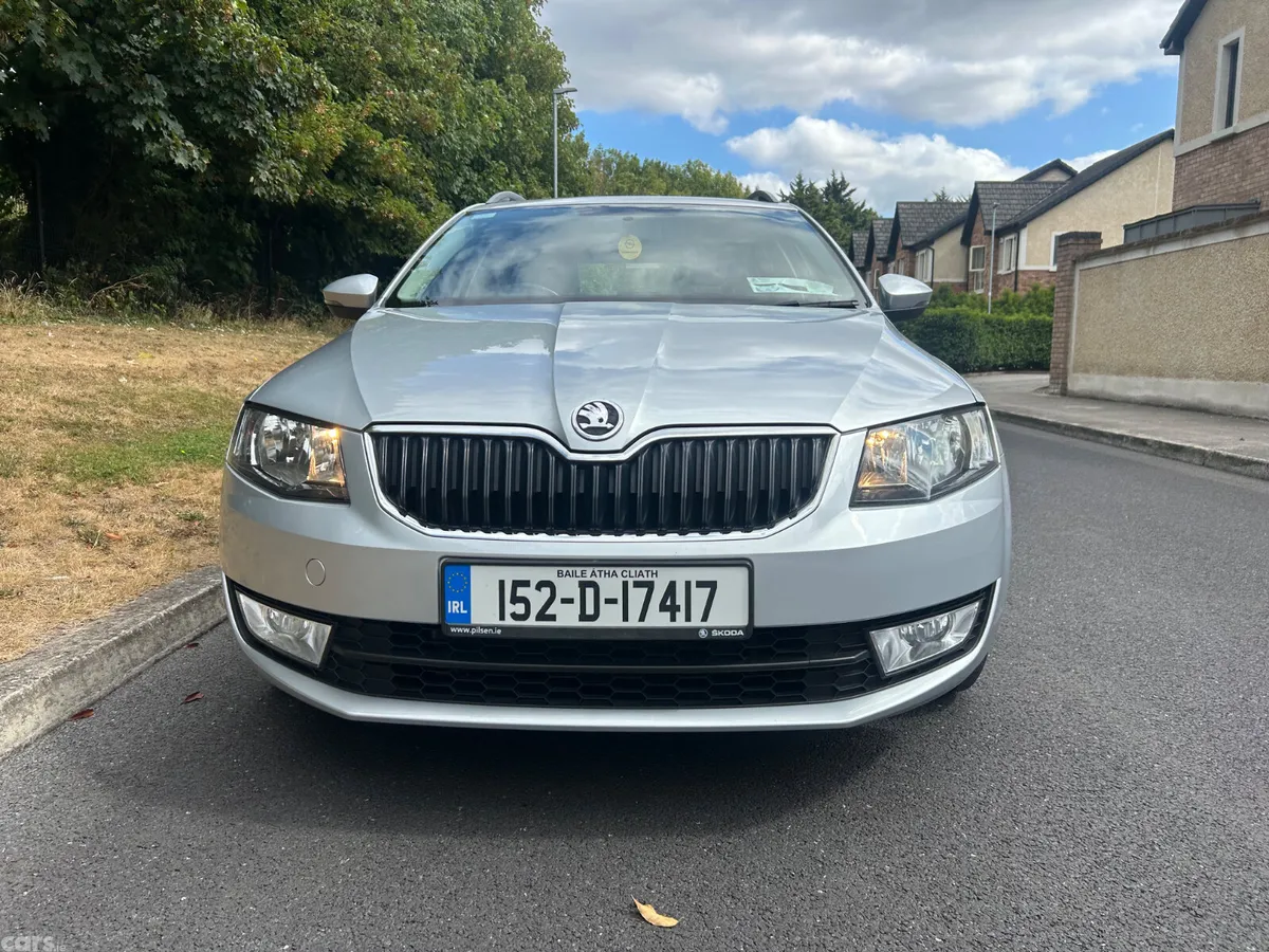 Skoda Octavia Estate, Petrol, 2015, Silver