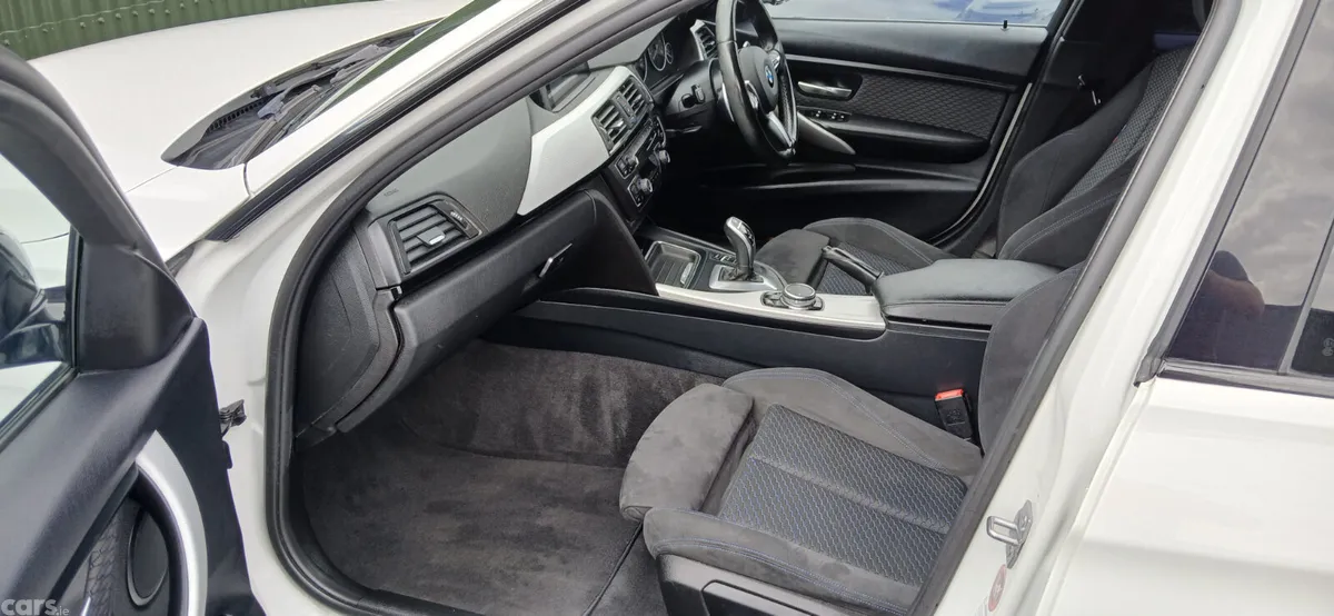 BMW 3-Series Saloon, Diesel, 2015, White