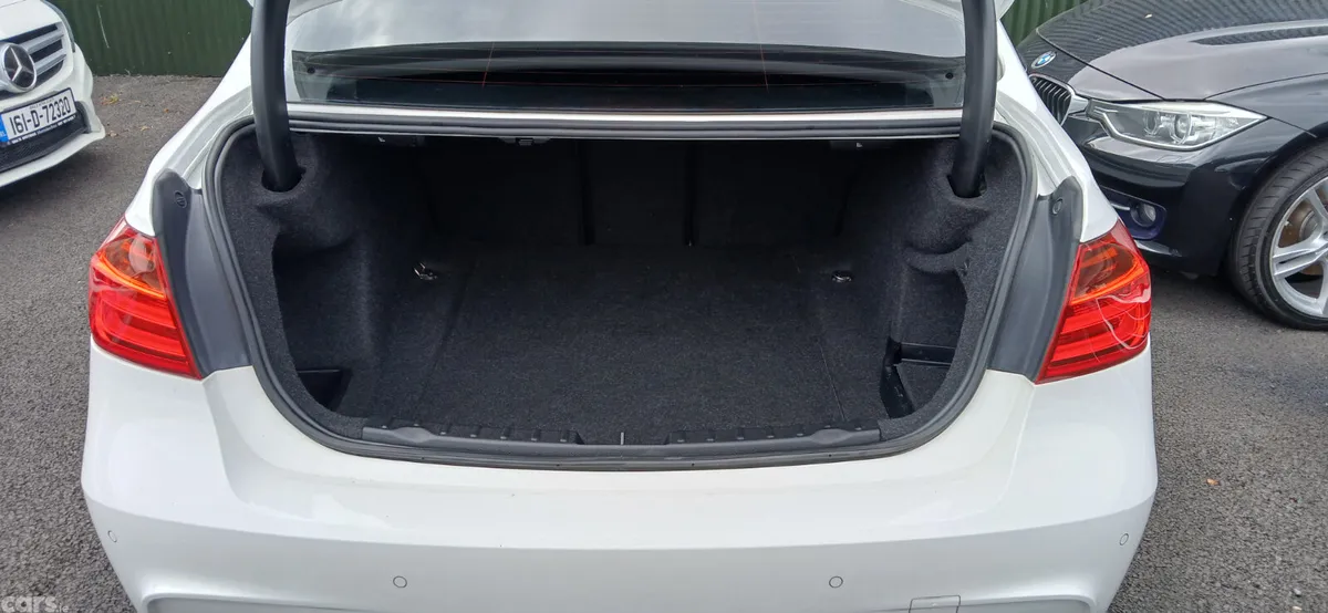 BMW 3-Series Saloon, Diesel, 2015, White