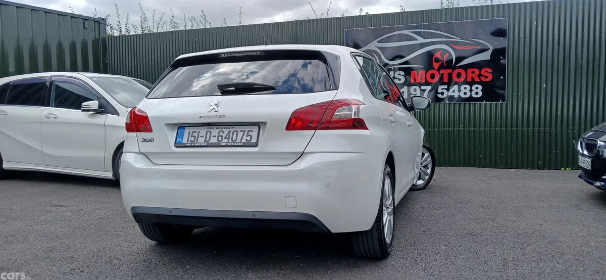 Peugeot 308 Hatchback, Petrol, 2015, White