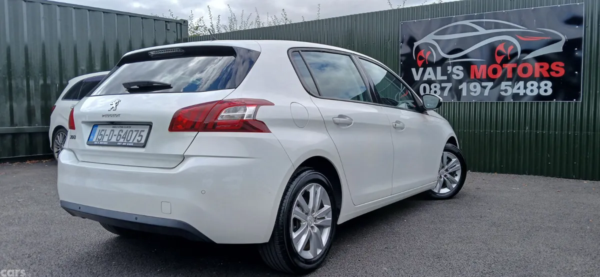 Peugeot 308 Hatchback, Petrol, 2015, White