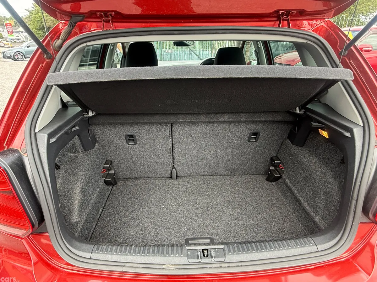 Volkswagen Polo Hatchback, Petrol, 2015, Red