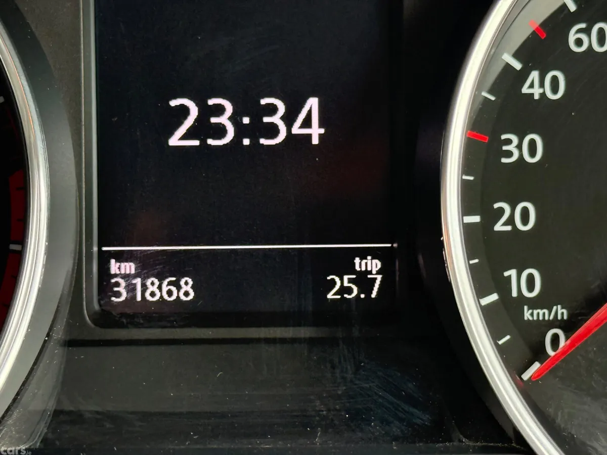 Volkswagen Polo Hatchback, Petrol, 2015, Red