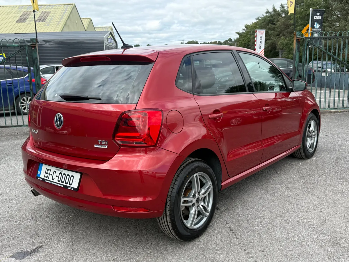 Volkswagen Polo Hatchback, Petrol, 2015, Red