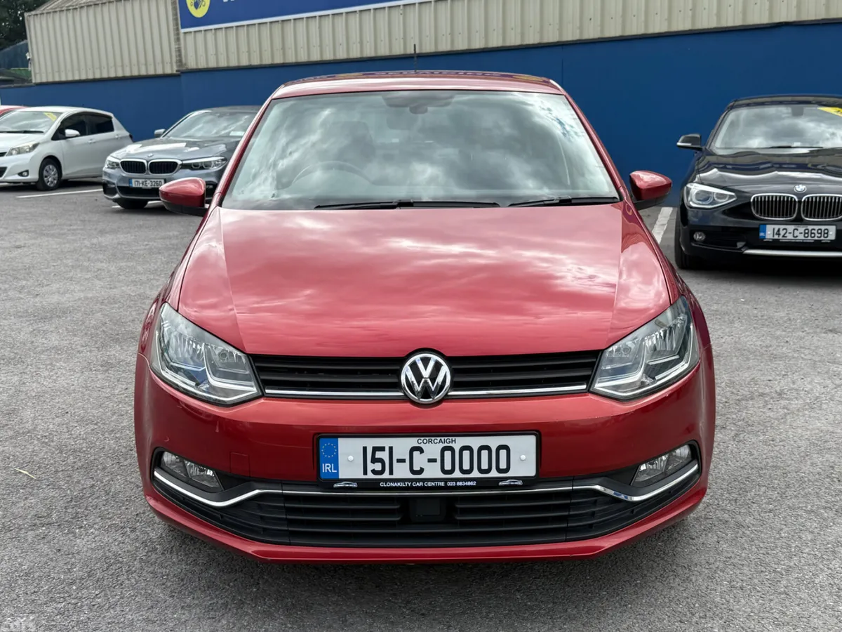 Volkswagen Polo Hatchback, Petrol, 2015, Red