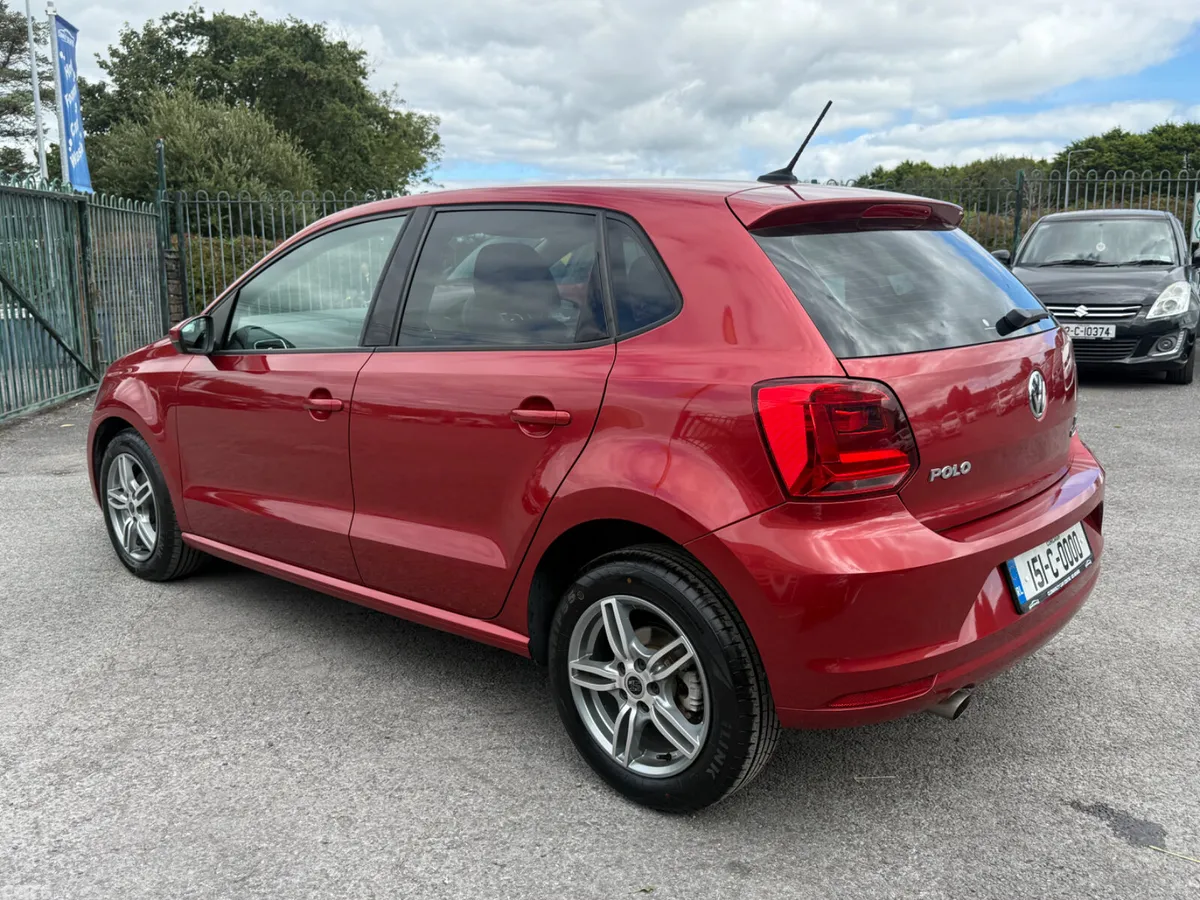 Volkswagen Polo Hatchback, Petrol, 2015, Red