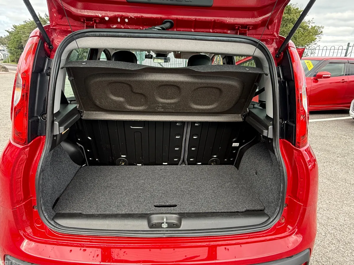 Fiat Panda Hatchback, Petrol, 2016, Red