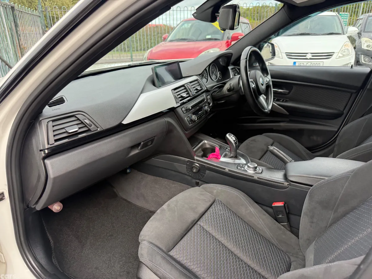 BMW 3-Series Saloon, Petrol, 2013, White