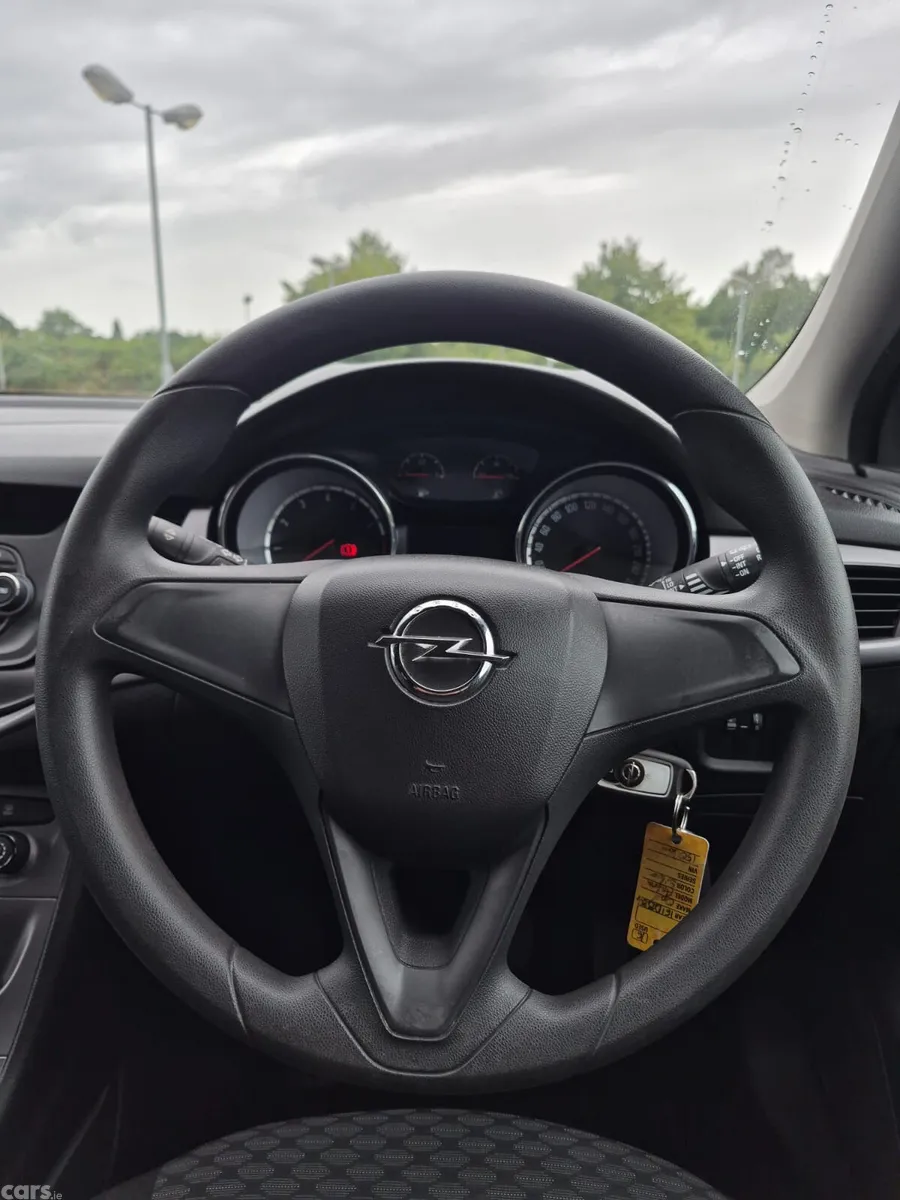 Opel Astra Hatchback, Petrol, 2016, Silver