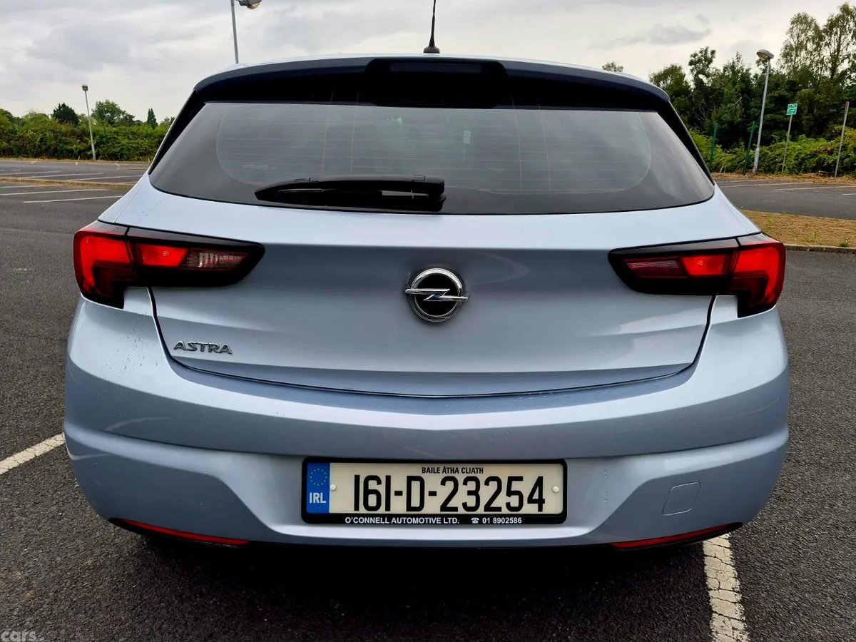 Opel Astra Hatchback, Petrol, 2016, Silver