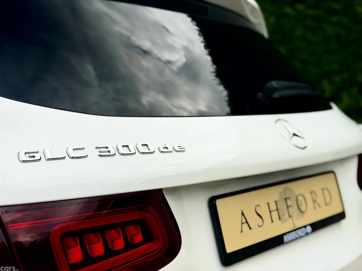 Mercedes-Benz GLC SUV, Diesel Plug-in Hybrid, 2022, White