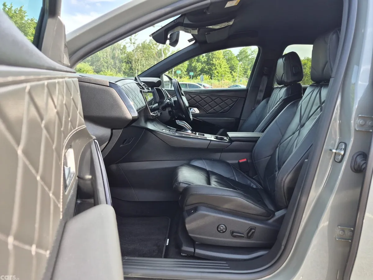 DS Automobiles DS 7 Estate/Jeep, Petrol Plug-in Hybrid, 2024, Grey