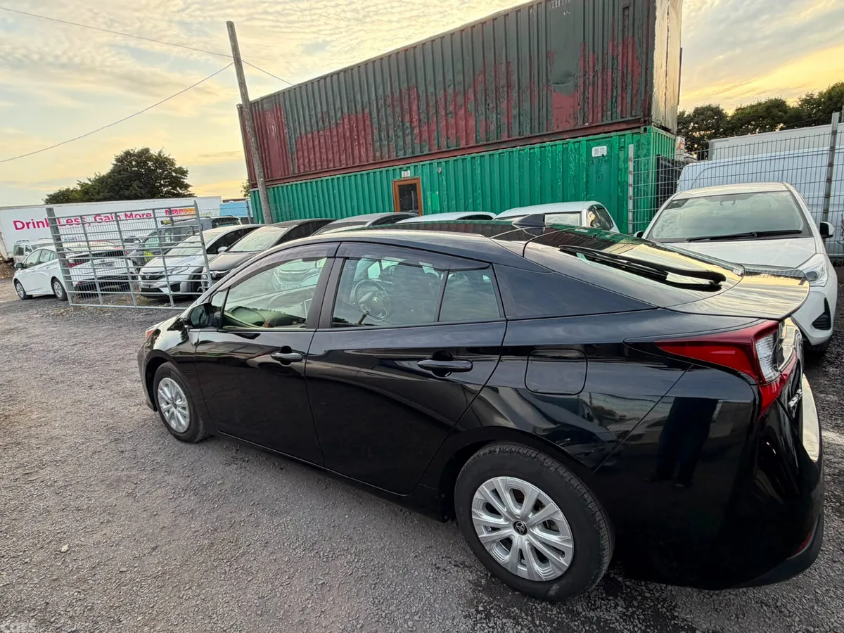 Toyota Prius Saloon, Petrol Hybrid, 2021, Black