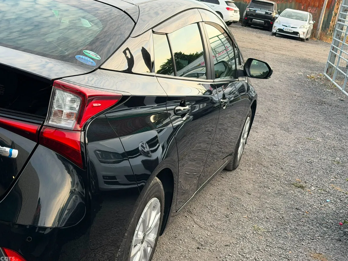 Toyota Prius Saloon, Petrol Hybrid, 2021, Black