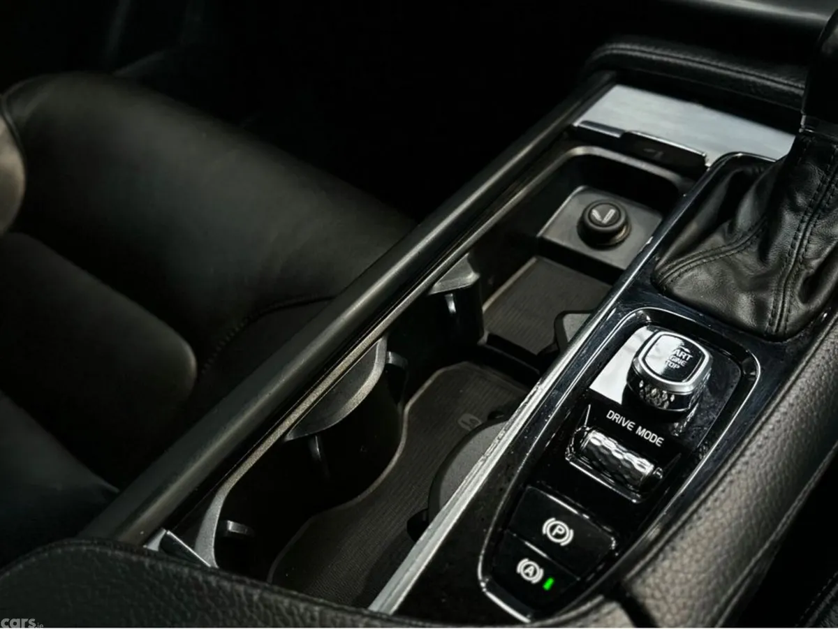 Volvo XC90 SUV, Diesel, 2017, White