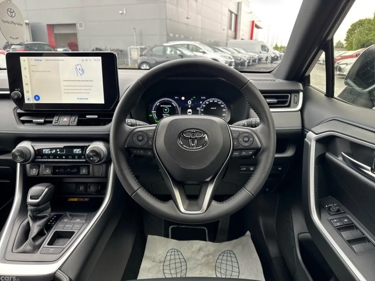 Toyota RAV4 SUV, Petrol Hybrid, 2024, White