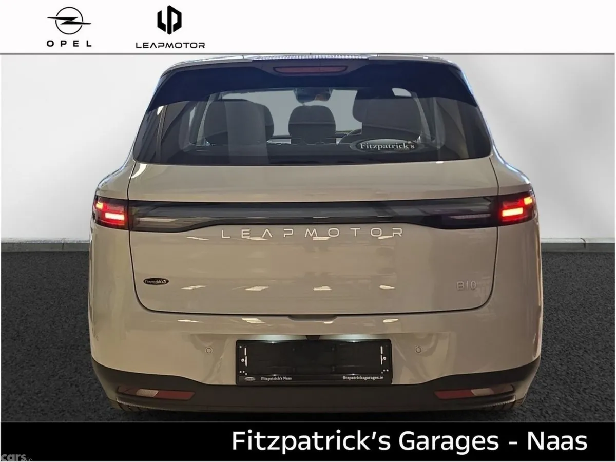 Leapmotor B10 SUV, Electric, 2026, Grey
