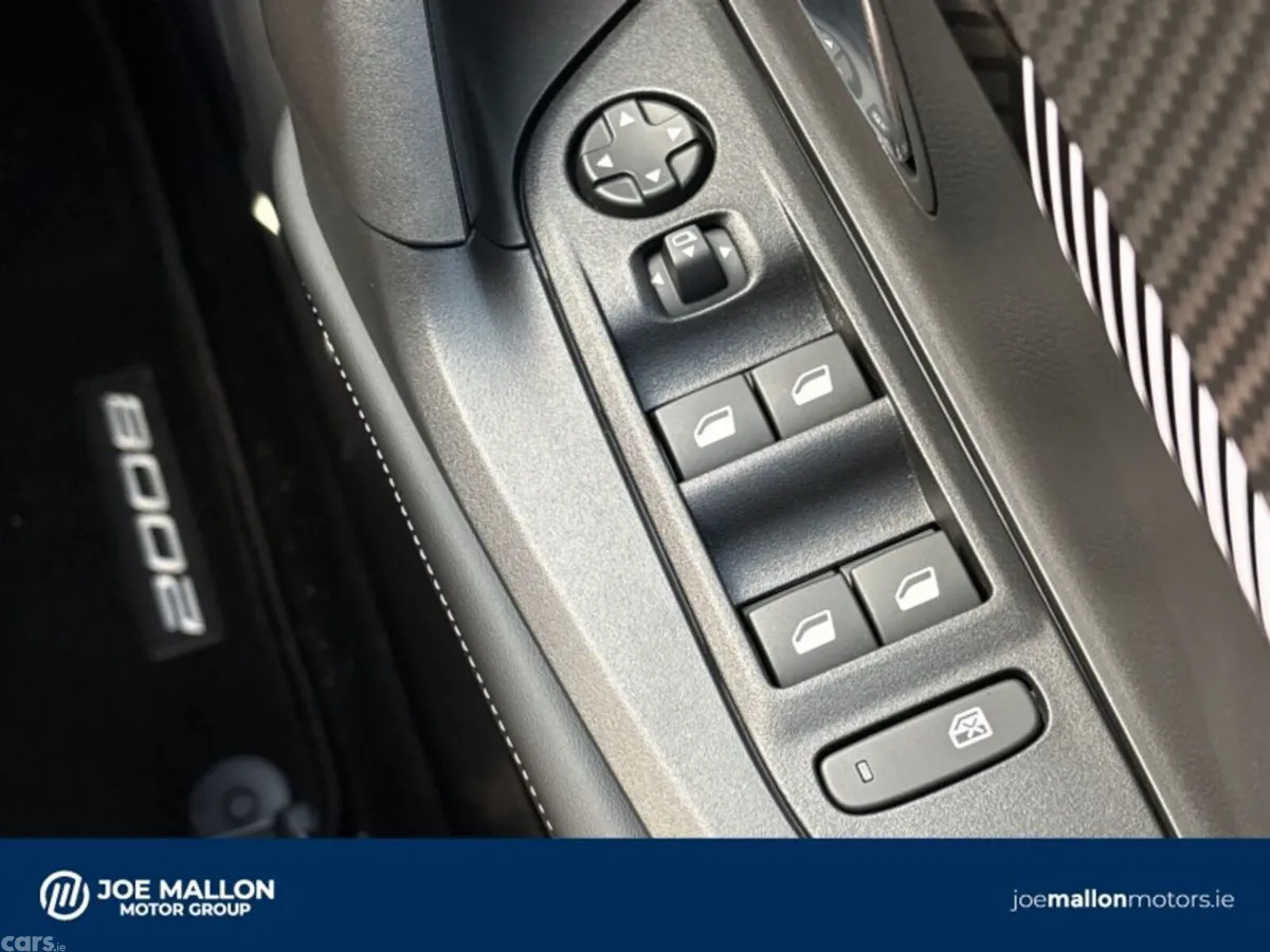 Peugeot 2008 MPV, Petrol Hybrid, 2026, Black