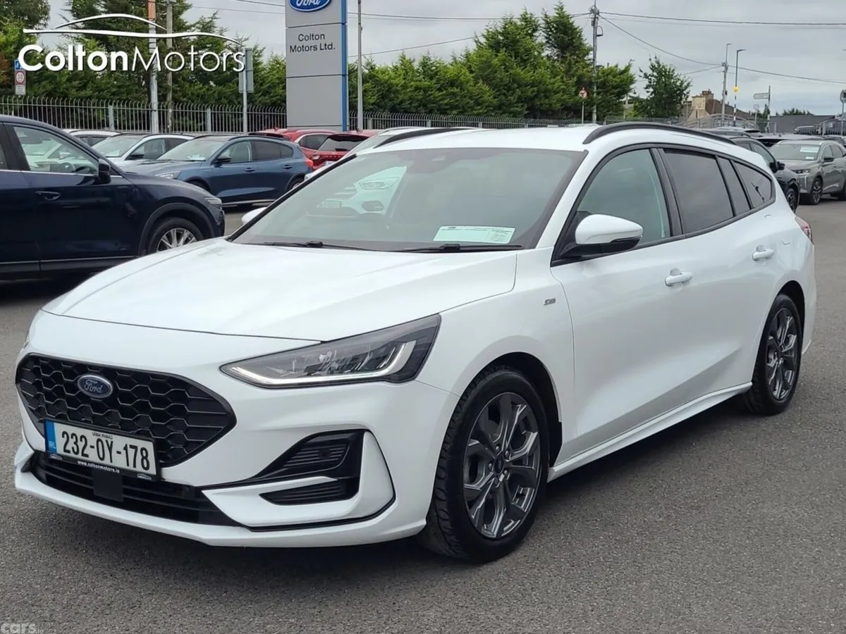 Ford Focus Estate, Petrol, 2023, White