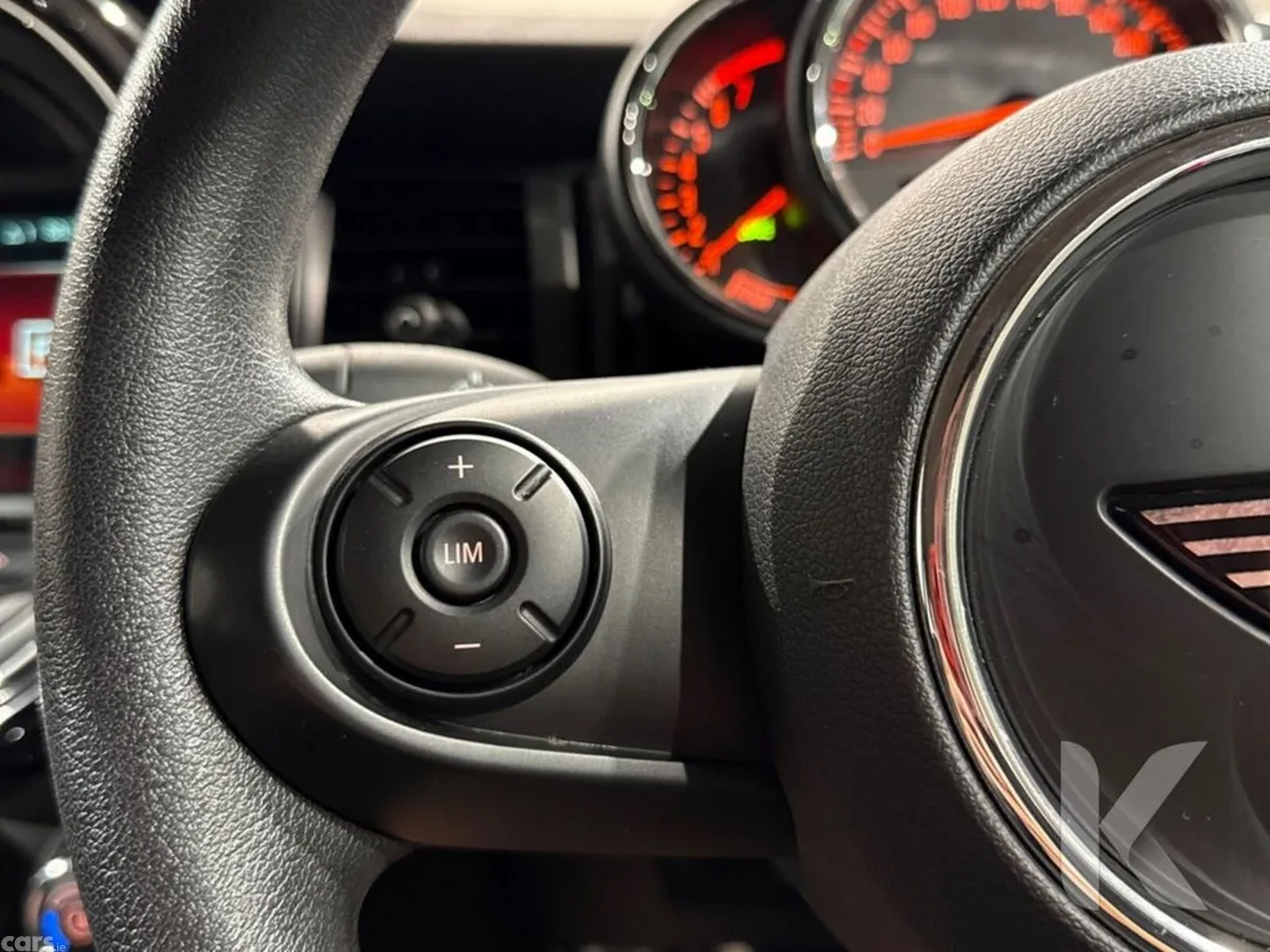 Mini One Hatchback, Petrol, 2019, Red