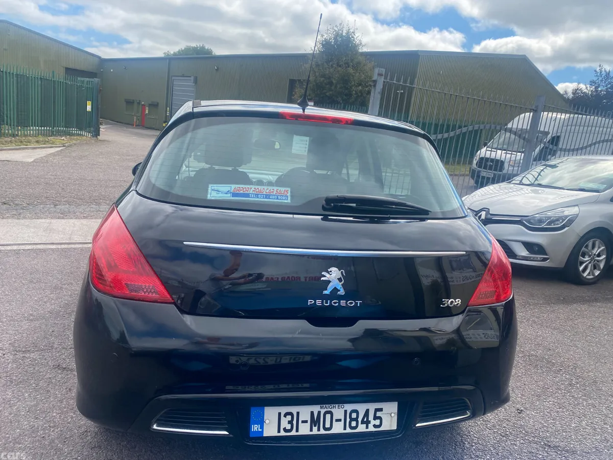 Peugeot 308 Hatchback, Diesel, 2013, Black