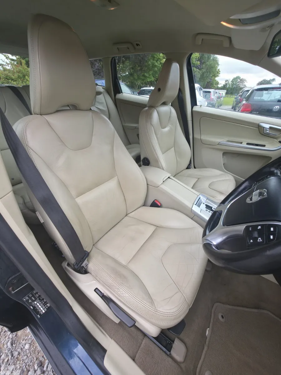 Volvo XC60 SUV, Diesel, 2011, Blue