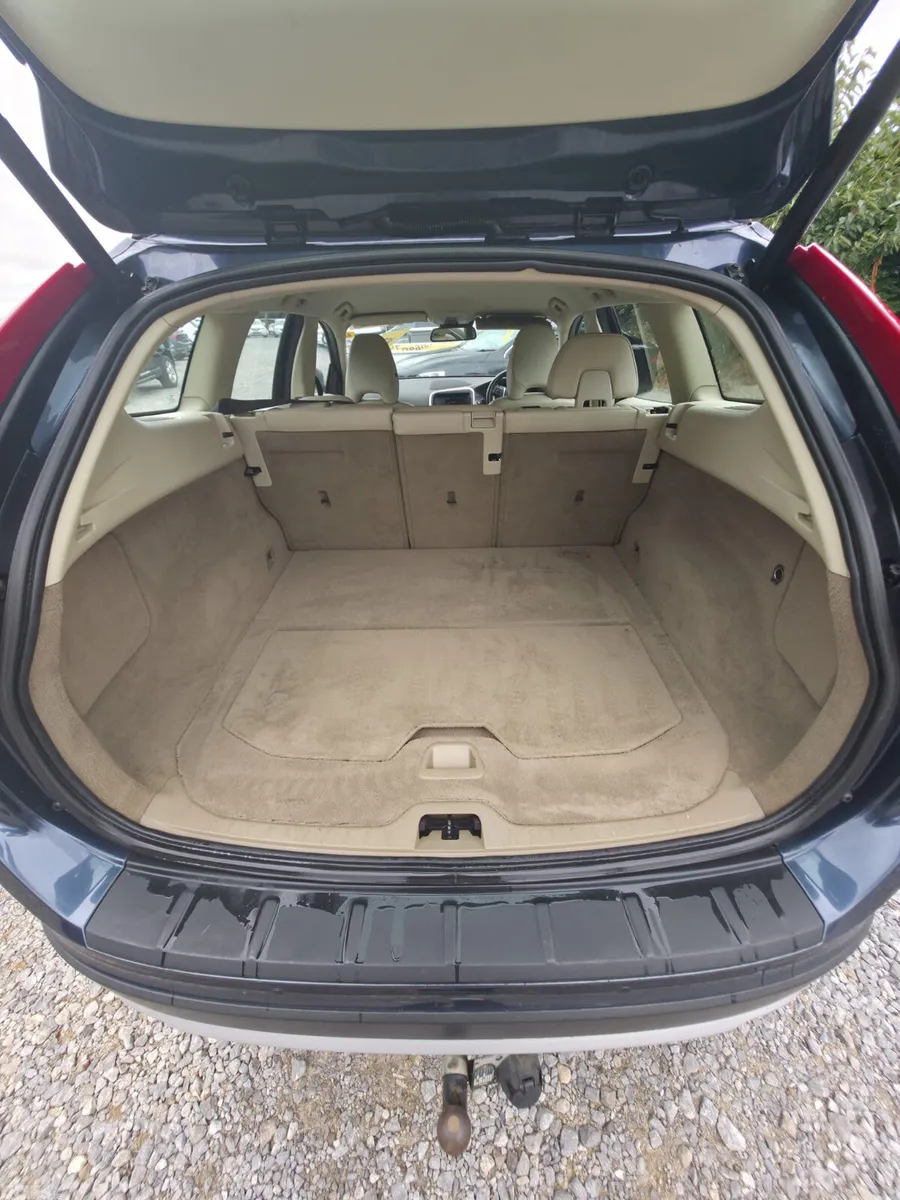 Volvo XC60 SUV, Diesel, 2011, Blue