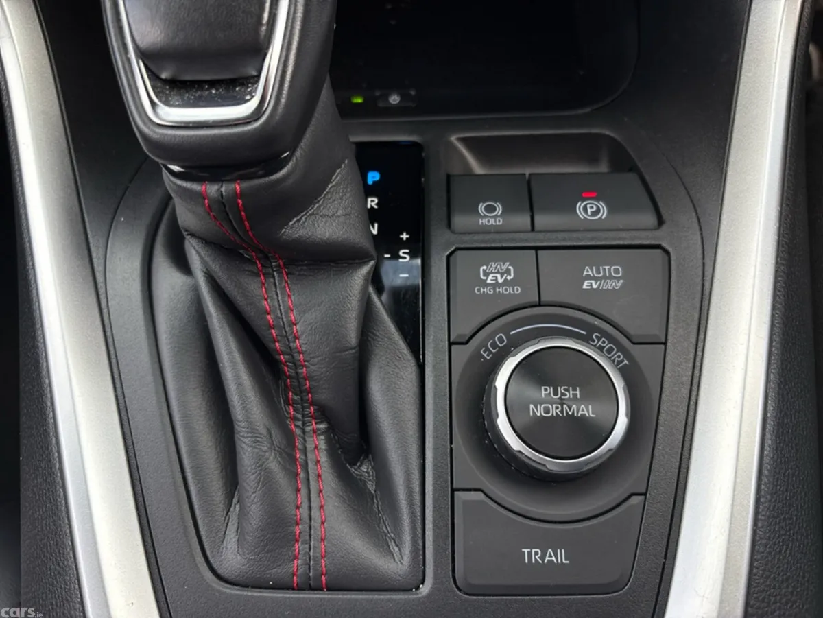 Toyota RAV4 SUV, Petrol Hybrid, 2024, Grey