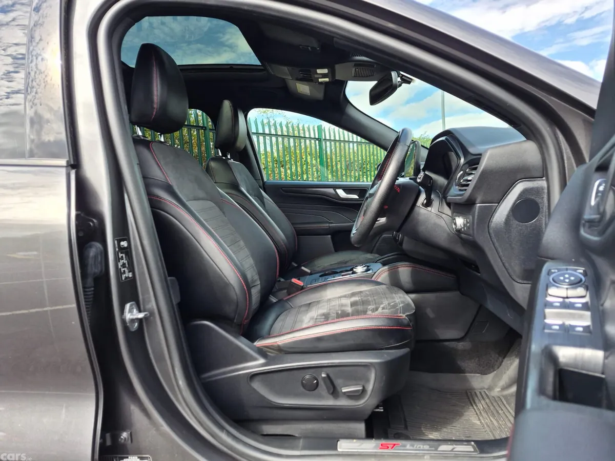 Ford Kuga SUV, Petrol Plug-in Hybrid, 2022, Grey