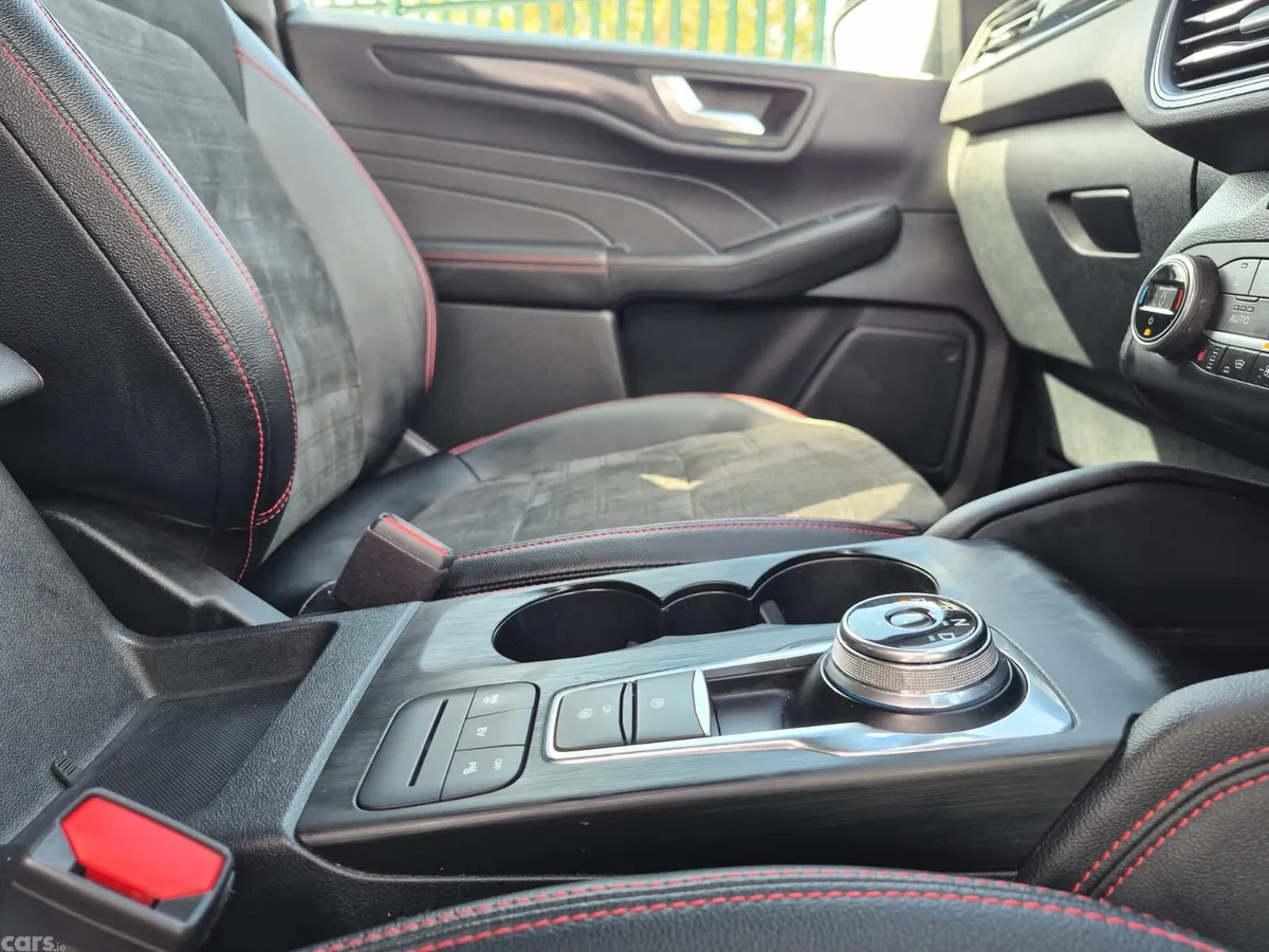 Ford Kuga SUV, Petrol Plug-in Hybrid, 2022, Grey