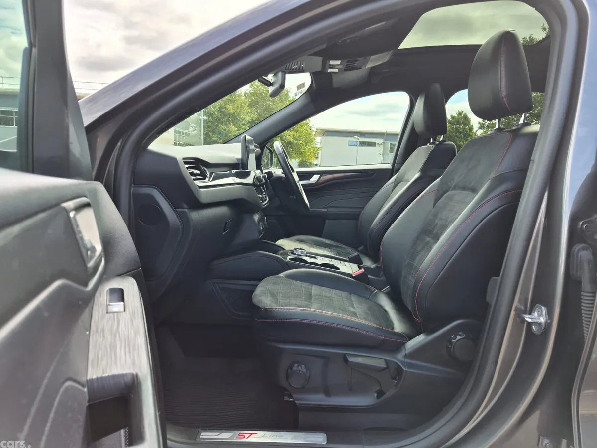 Ford Kuga SUV, Petrol Plug-in Hybrid, 2022, Grey