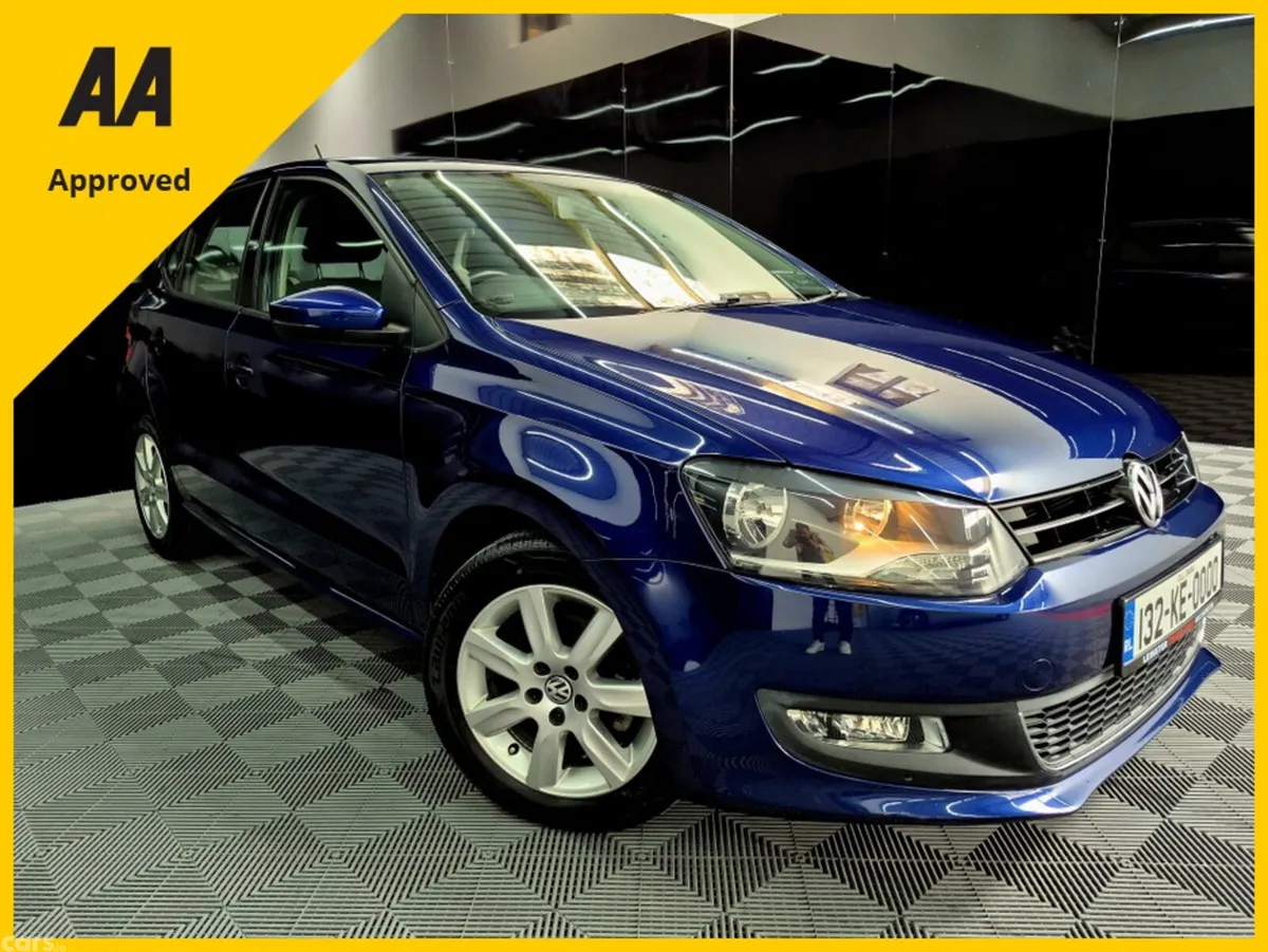 Volkswagen Polo Hatchback, Petrol, 2013, Blue
