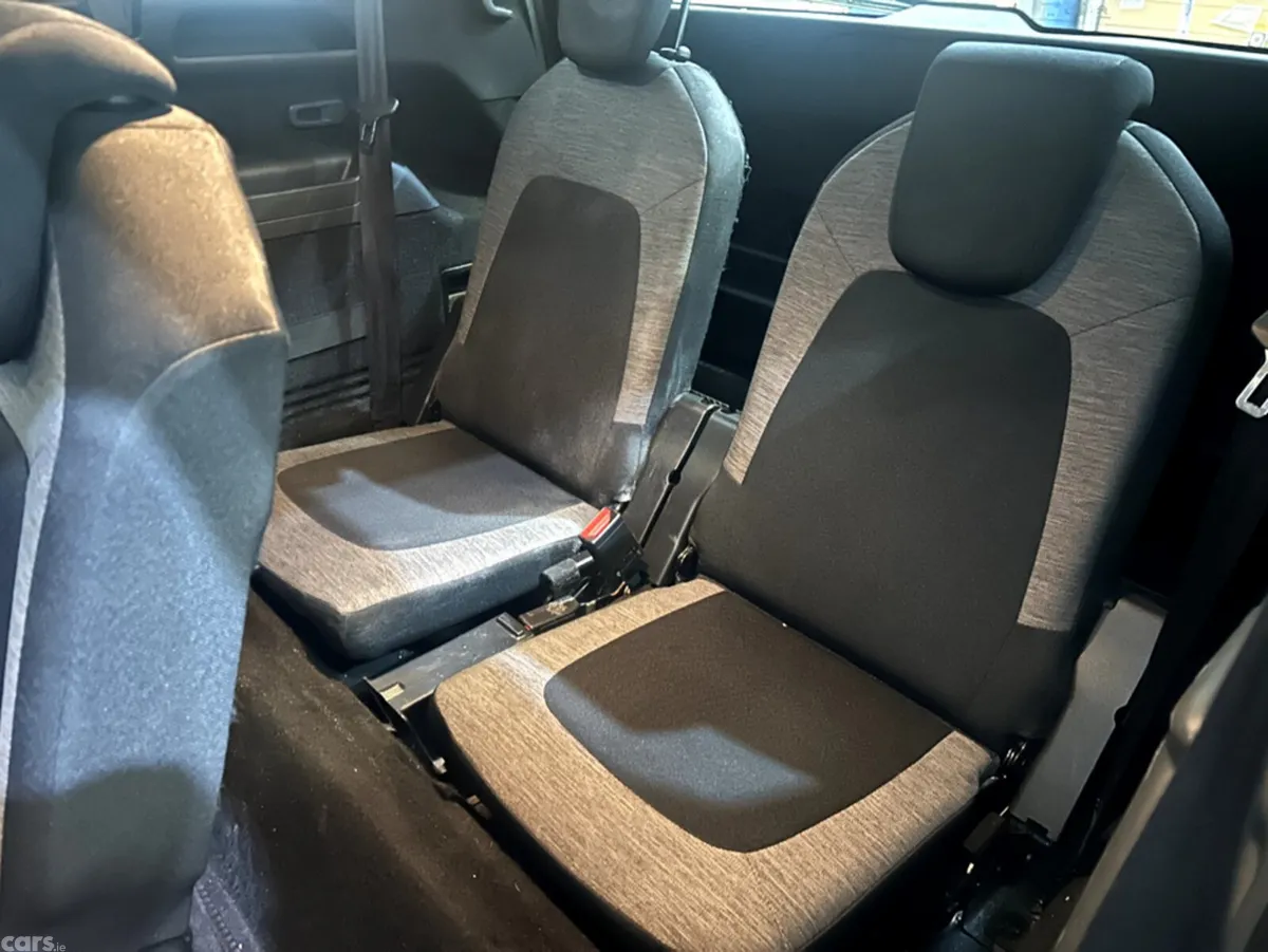 Citroen Grand C4 Picasso MPV, Diesel, 2017, Grey