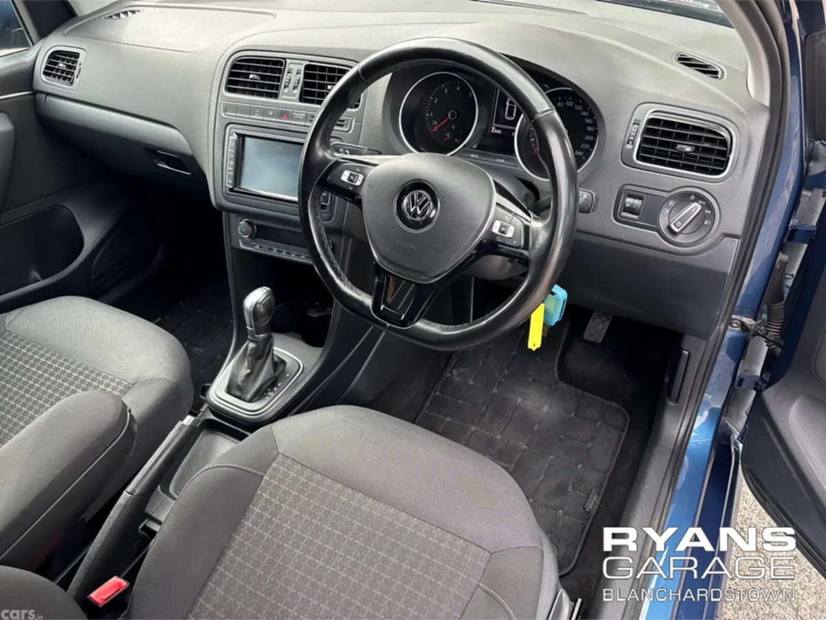 Volkswagen Polo Hatchback, Petrol, 2017, Blue