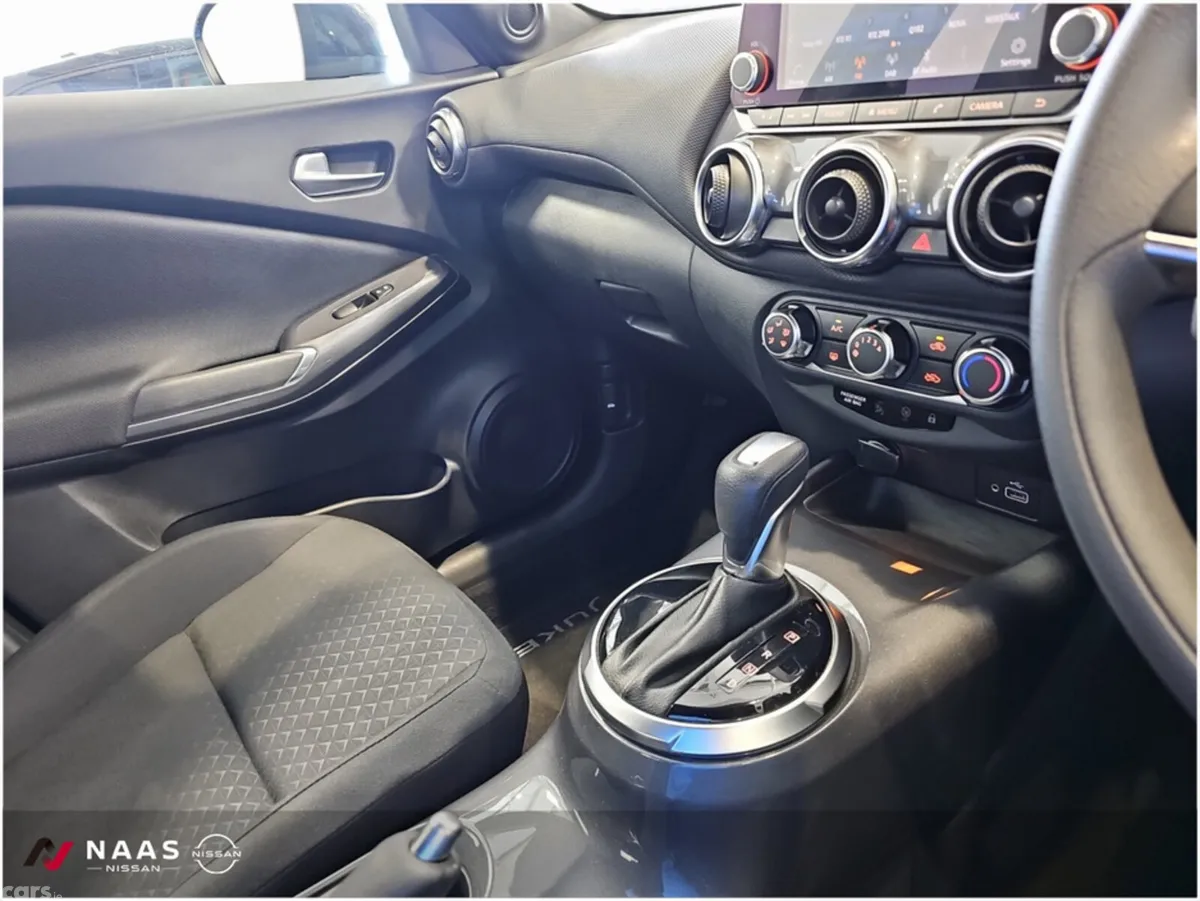 Nissan Juke MPV, Petrol, 2020, Blue