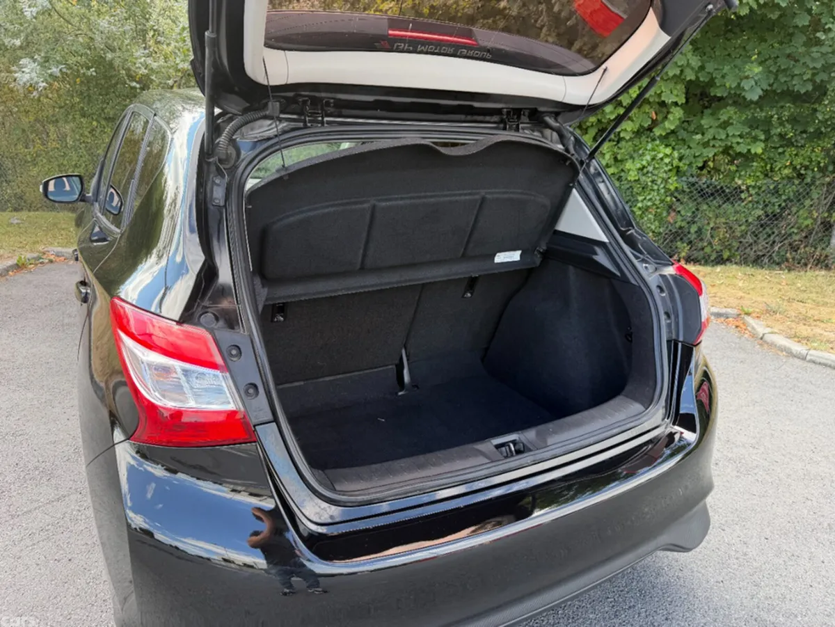 Nissan Pulsar Hatchback, Petrol, 2019, Black