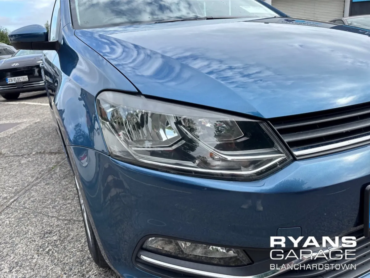 Volkswagen Polo Hatchback, Petrol, 2017, Blue