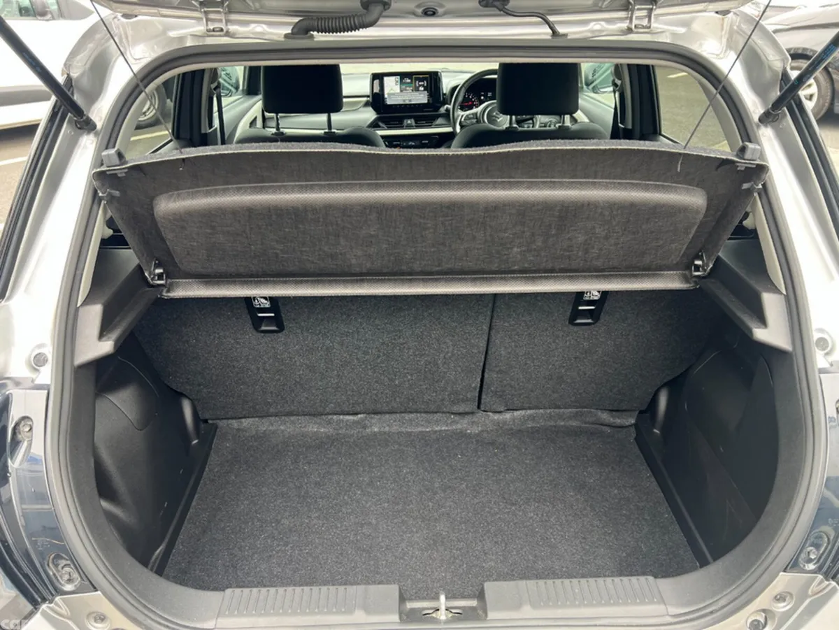 Suzuki Swift Hatchback, Petrol Hybrid, 2024, Grey