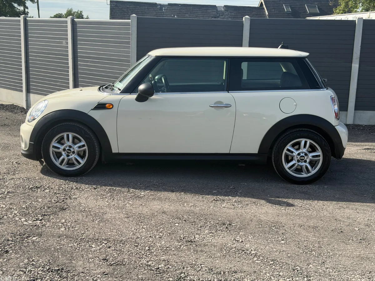 Mini One Hatchback, Diesel, 2012, White