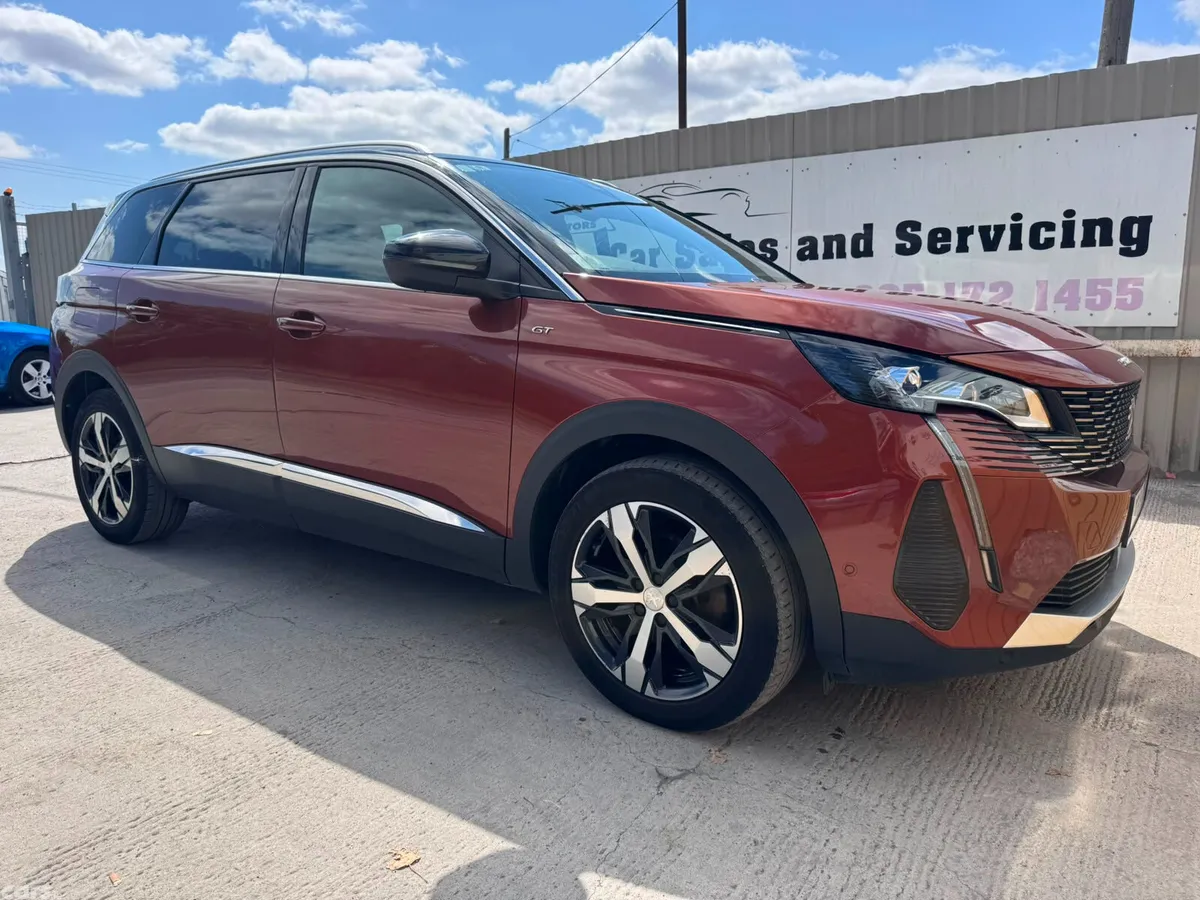 Peugeot 5008 MPV, Diesel, 2021, Brown